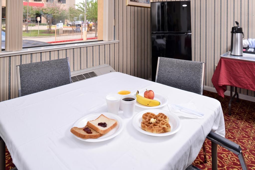 Americas Best Value Inn And Suites Houston/Northwest Brookhollow Facilities photo