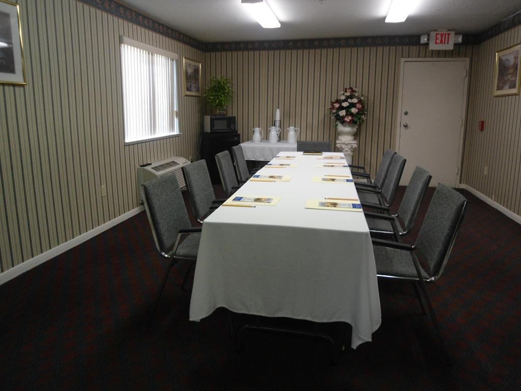Americas Best Value Inn And Suites Houston/Northwest Brookhollow Facilities photo